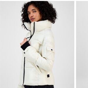 High-Neck Packable Puffer Jacket in Off-White